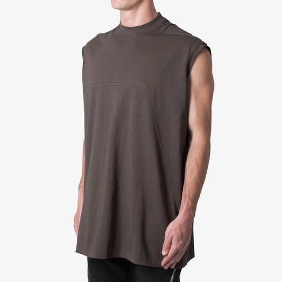 🌿Mnml Sleeveless Elongated Tee - Vintage Black🌿 - Picture 4 of 7